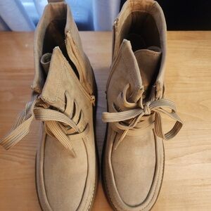 Sonoma Women’s Light Brown Suede Boots